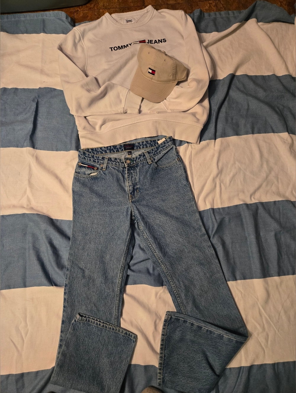 Tommy Hilfiger Women's Light Blue Straight-Leg Jeans